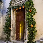 Palazzo De Matteis 4*