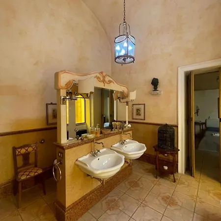Palazzo De Matteis Bed & Breakfast 3*