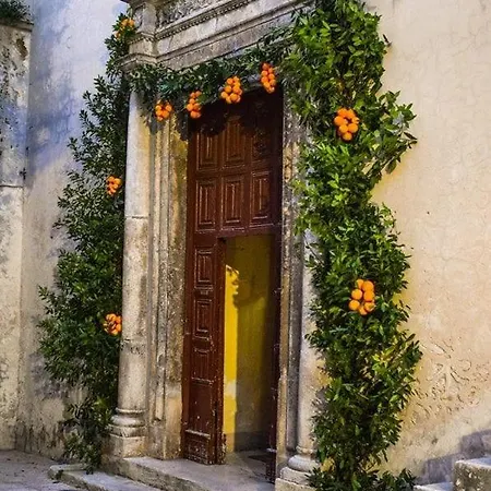 Palazzo De Matteis 4*