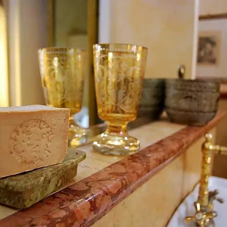 Bed and Breakfast Palazzo De Matteis 4*
